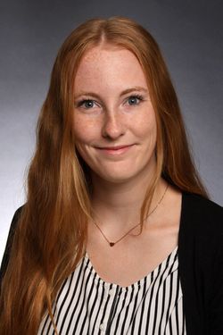 Michelle Anders - Bürokraft | Marketing und Socialmedia-Präsenz Erstellung von Fotomappen Kundenberatungs- und Vorsorgegespräche EDV-Sachbearbeitung Trauerdrucksachen Formalitätenerledigung mit Standesämtern, Behörden usw. beschäftigt seit 01.09.20 Michelle Anders - Bürokraft | Marketing und Socialmedia-Präsenz Erstellung von Fotomappen Kundenberatungs- und Vorsorgegespräche EDV-Sachbearbeitung Trauerdrucksachen Formalitätenerledigung mit Standesämtern, Behörden usw. beschäftigt seit 01.09.2016