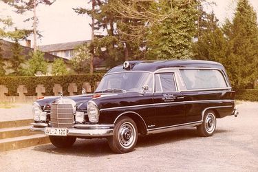 Mercedes-Benz 220S - Bj. 1966 - Pullmann Mercedes-Benz 220S - Bj. 1966 - Pullmann
