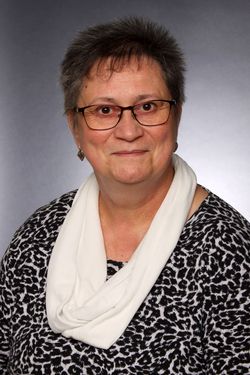 Petra Fau - Trauerbegleitung Kundenberatungs- und Vorsorgegespräche | EDV-Sachbearbeitung Trauerdrucksachen Trauerreden Formalitätenerledigung mit Standesämtern, Behörden usw. beschäftigt seit 01.10.1999 Petra Fau - Trauerbegleitung Kundenberatungs- und Vorsorgegespräche | EDV-Sachbearbeitung Trauerdrucksachen Trauerreden Formalitätenerledigung mit Standesämtern, Behörden usw. beschäftigt seit 01.10.1999